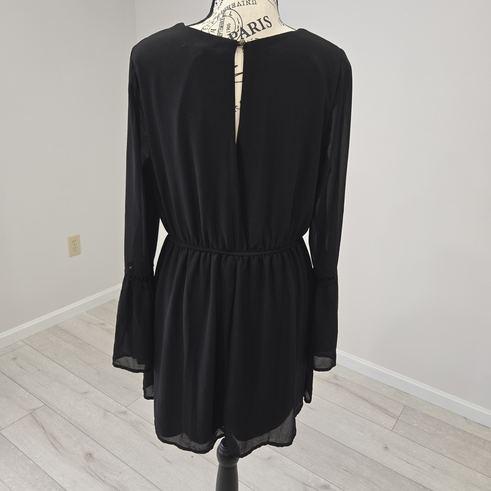 Xtraordinary Black Mini Dress with Flared Cuffs Juniors Large - Picture 3 of 12